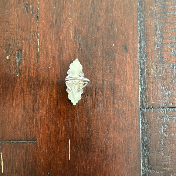 Vintage Native American Sterling Silver mother of pearl signed by artist - Picture 3 of 3